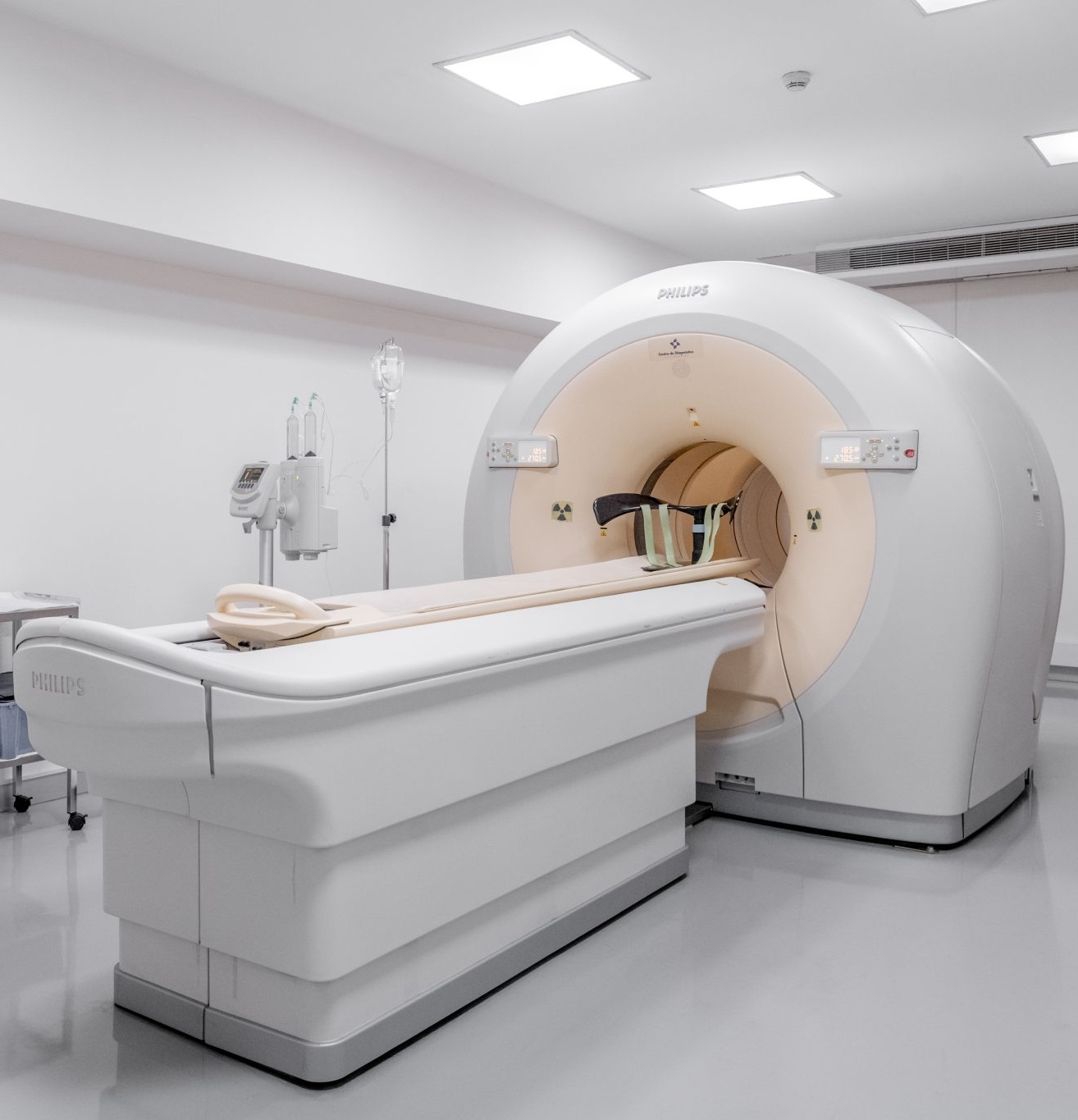 Equipo de PET TAC de Centro Diagnóstico Granada - Grupo Analiza